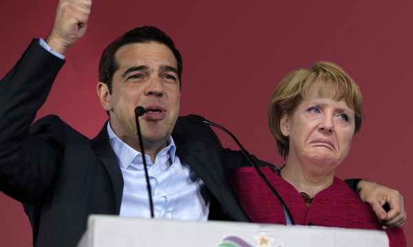 Crisi Greca: la Troika “cala le braghe” e offre aiuti tampone per 7,2 miliardi