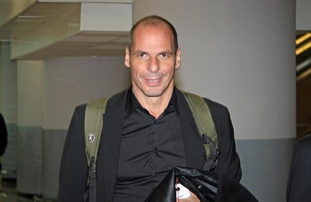Varoufakis dal suo blog: L’Eurosummit è come il golpe dei colonnelli del ’67