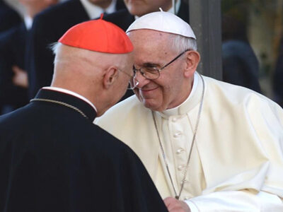 Papa Francesco scomunica i corrotti, ma parlare di corruzione nella Chiesa è come parlare di corde in casa dell’impiccato