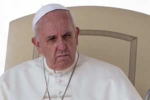 Bergoglio: il Papa che ce l’ha con il Bel Paese Bergoglio: il Papa che ce l’ha con il Bel Paese