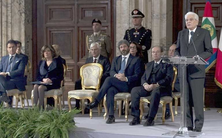 Scambio degli auguri di fine anno con brindisi al Quirinale tra il Presidente Mattarella e le alte cariche dello Stato