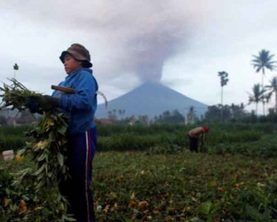 Paura nell’isola di Bali, vulcano Agung rischia di esplodere