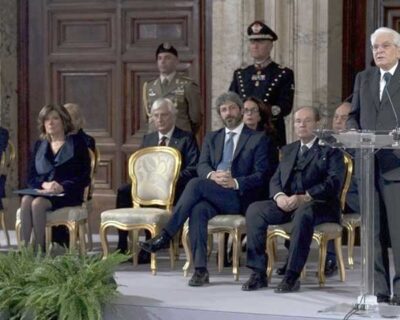 Scambio degli auguri di fine anno con brindisi al Quirinale tra il Presidente Mattarella e le alte cariche dello Stato